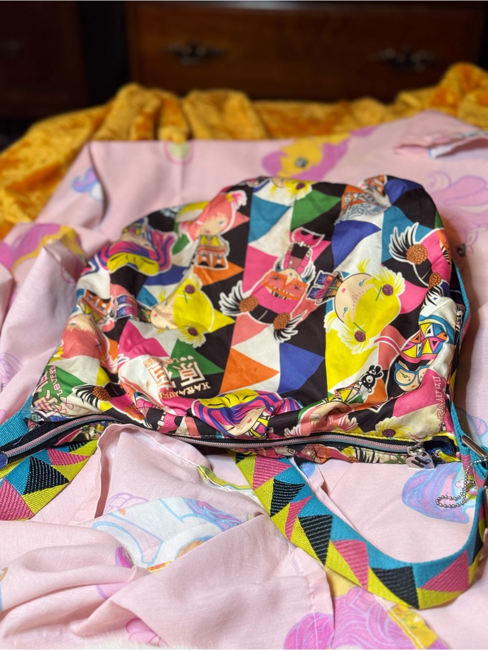 Raver Girls Harajuku Lovers hobo bag - Picture 4 of 9